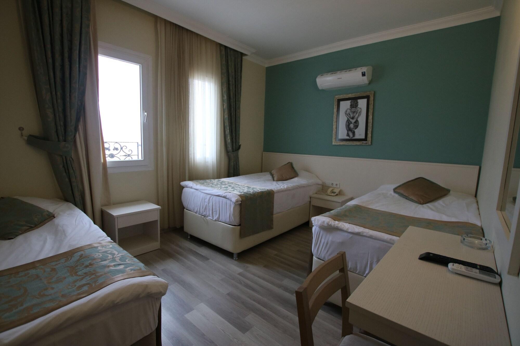 Otel Artemis 2*